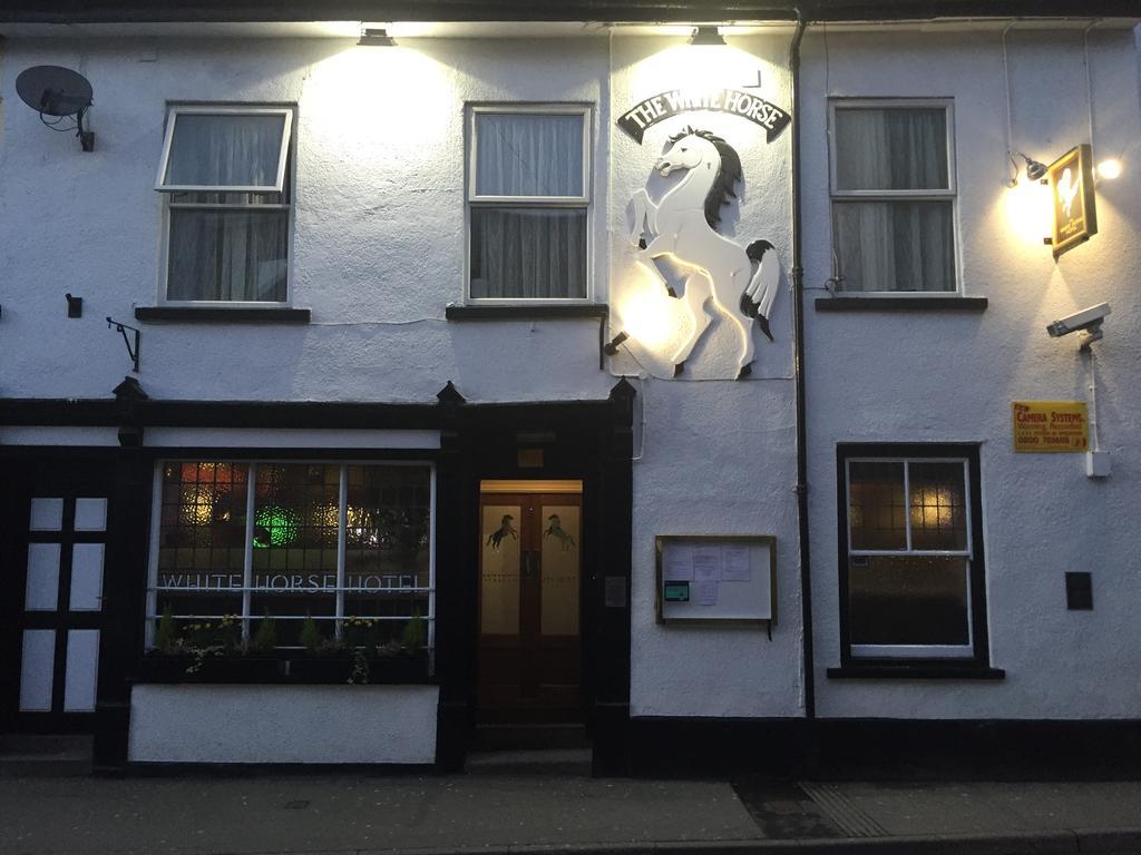 White Horse Hotel Builth Wells Zewnętrze zdjęcie